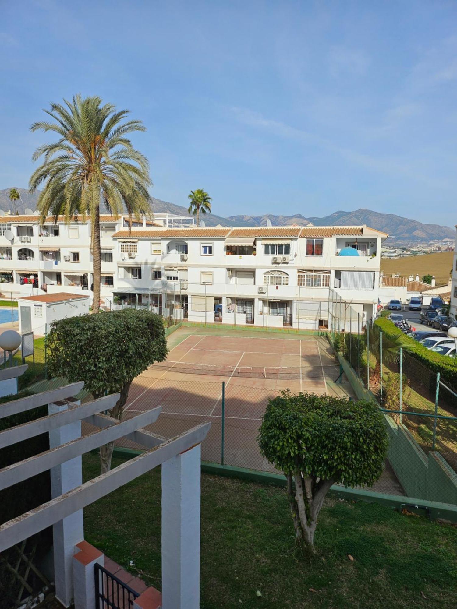 Apartamento En Mijas Con Terraza, Capacidad Para 5 Personas Con Piscina De Temporada Málaga Buitenkant foto